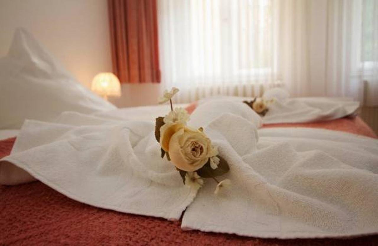 Hotel Altstadt Spandau Seeburg  Esterno foto